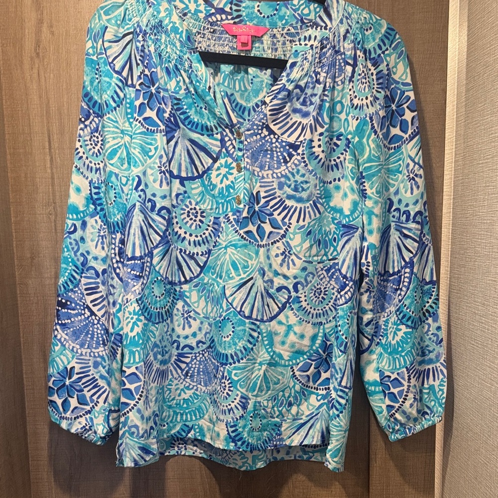 Lilly Pulitzer Blue Aqua Shell-Print V-Neck Blouse